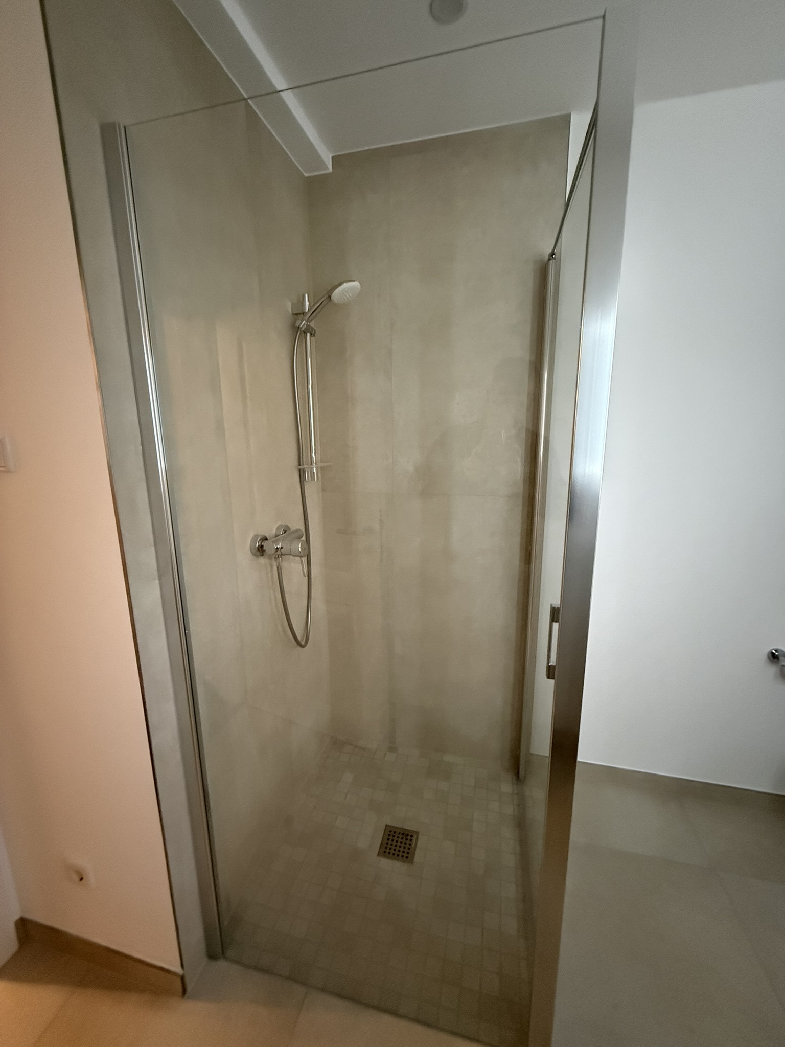 Dusche der Ferienwohnung 1